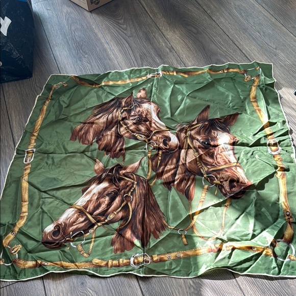 Vintage equestrian 3 horse green scarf framed bridle feels looks like silk
